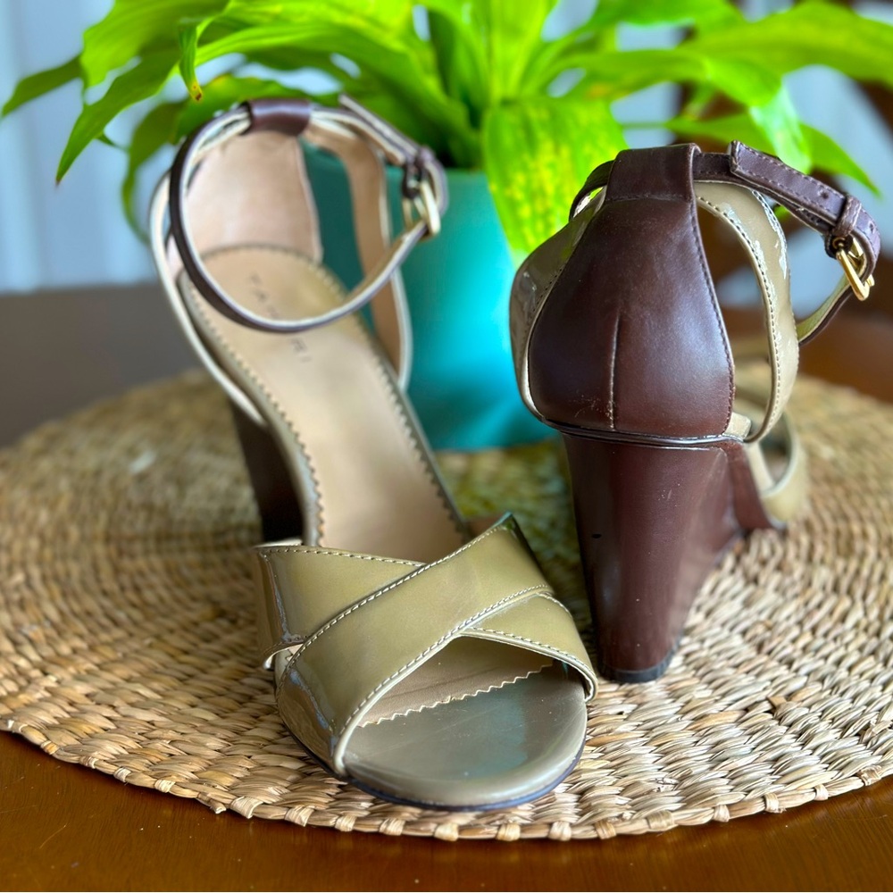Tahari Wedge, “Gianna”,  Kahaki,  8.5